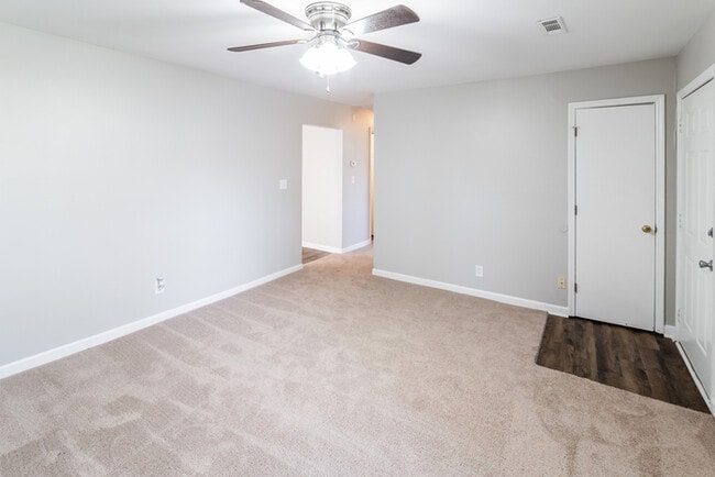Photo - 124 Jean Wells Dr