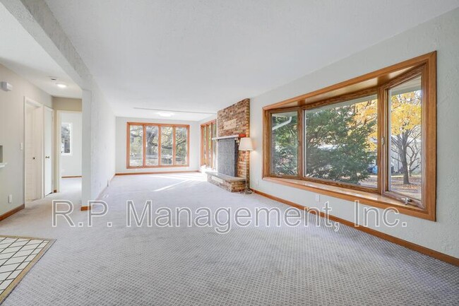 Photo - 4109 Washburn Ave S