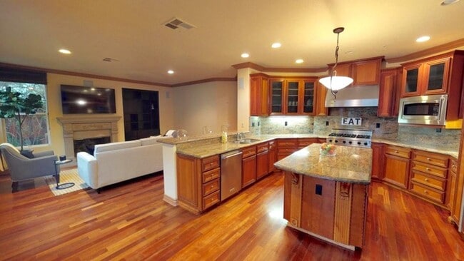 Photo - 6800 Altamor Dr