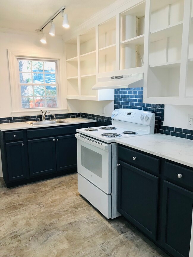 Photo - 585 S 7th St Unit 585