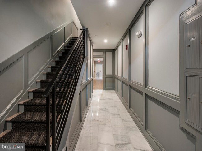 Photo - 502 Gerhard St Unit 8