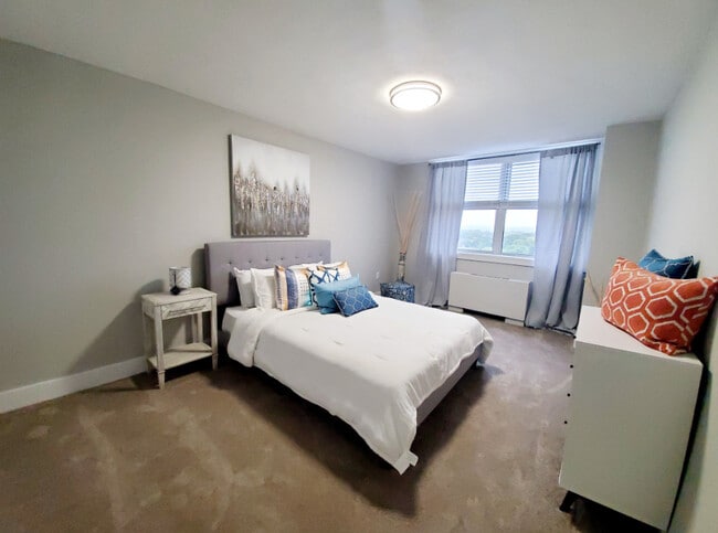 Photo - The View at Dayton Towers