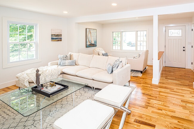 Photo - 84 Orchard St