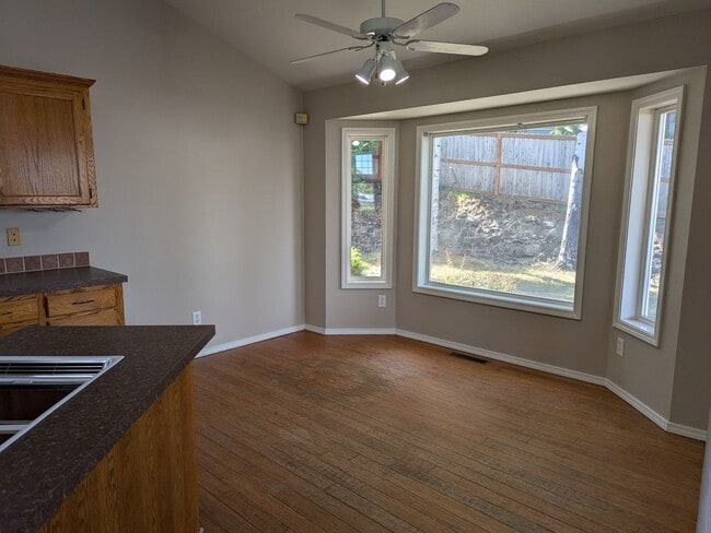 Photo - 5817 Cobalt Loop SE