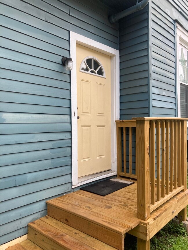 Building Photo - 4320 Jena St