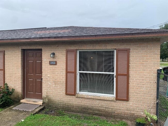 Building Photo - 1050 Gay Rd Rental