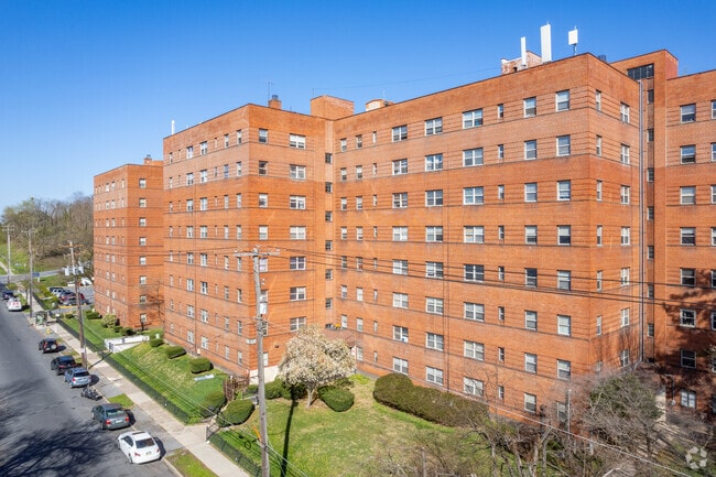 Photo - Bellevue Towers