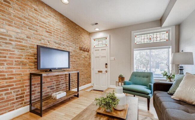 Photo - Charming 3 Bedroom/2.5 Bathroom Townhome with Finished Basement in Canton, MD!