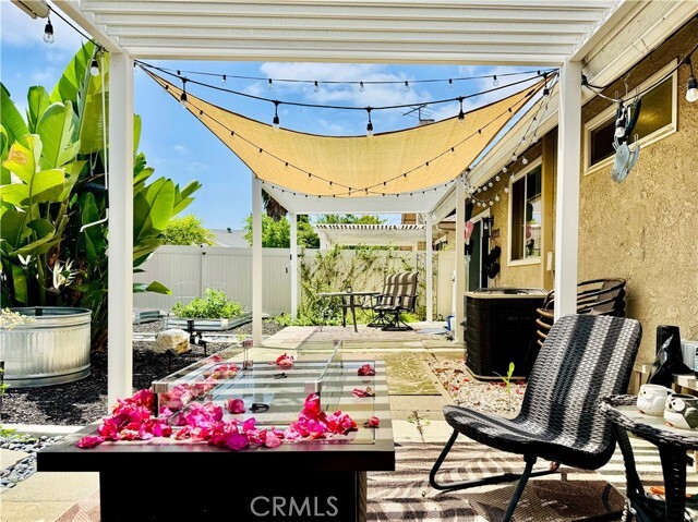 Building Photo - 750 Lincoln Ave