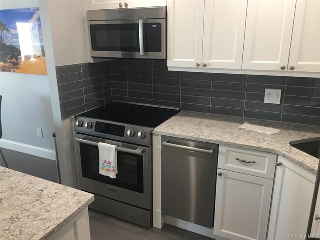 Photo - 450 W Broadway Unit 1H