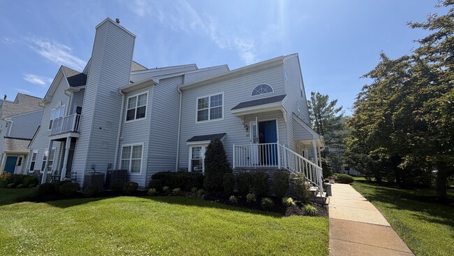 MAIN EXTERIOR - 1010 Squirrel Rd Unit 1010 Squirrel Rd
