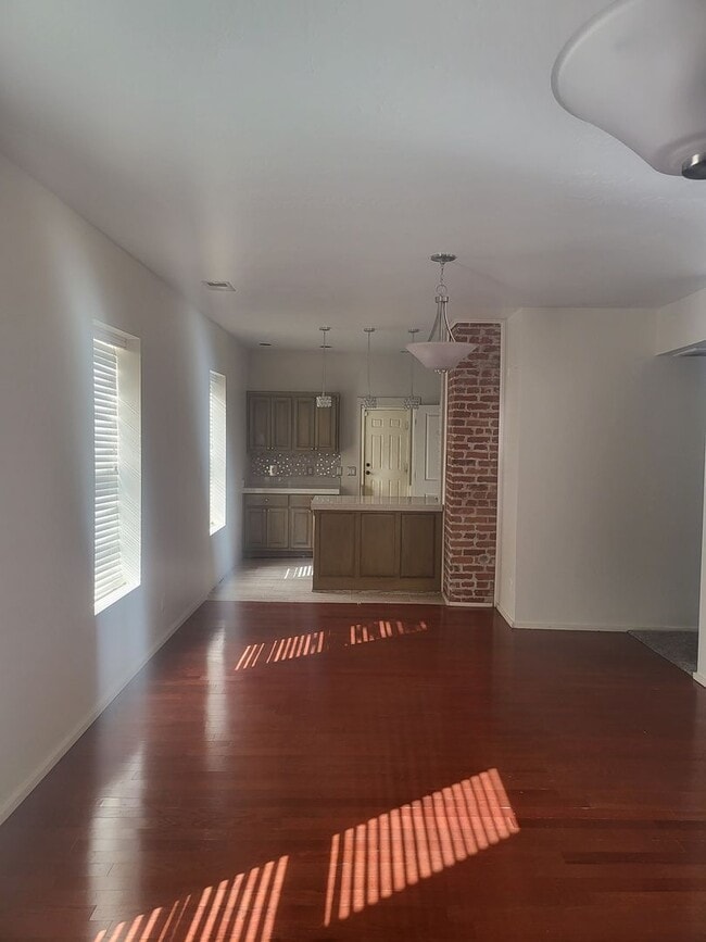 Building Photo - HISTORIC EDO 2 Bedroom 2 Bath CONDO