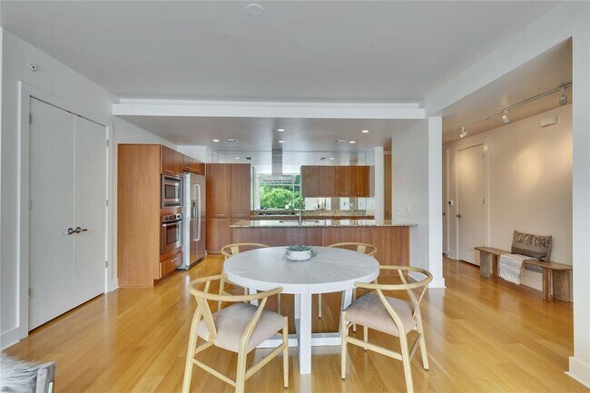 Photo - 210 Lee Barton Dr Unit 308