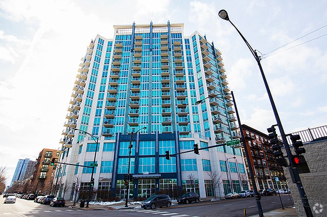 Building Photo - 1600 S Indiana Ave Unit 902 Rental