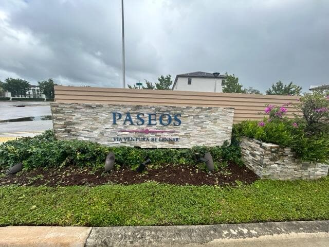 Building Photo - 20623 NE 7th Pl