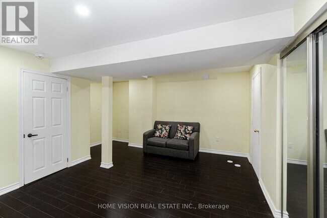 Photo - 6 Nova Scotia Rd