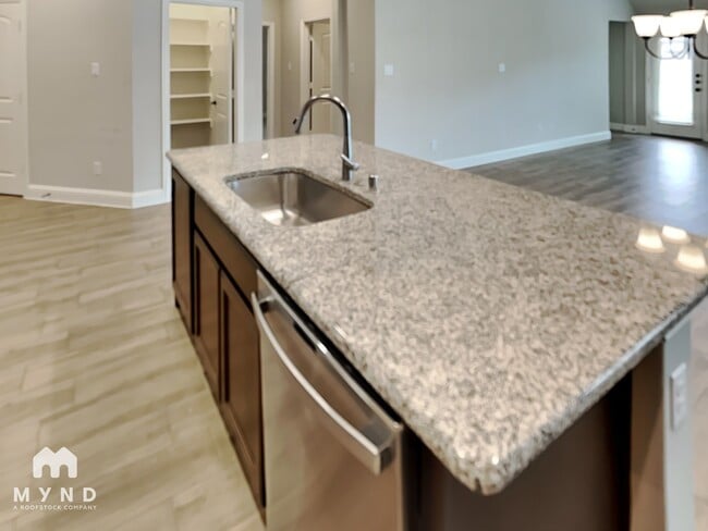 Photo - 544 Bradley Dr