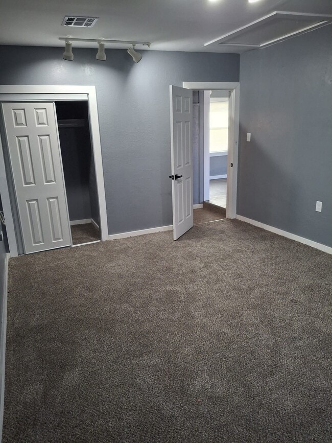 Photo - 2611 NW 46th Pl