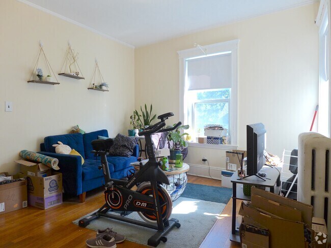 Building Photo - 60 Gibbs St Unit 6 Rental