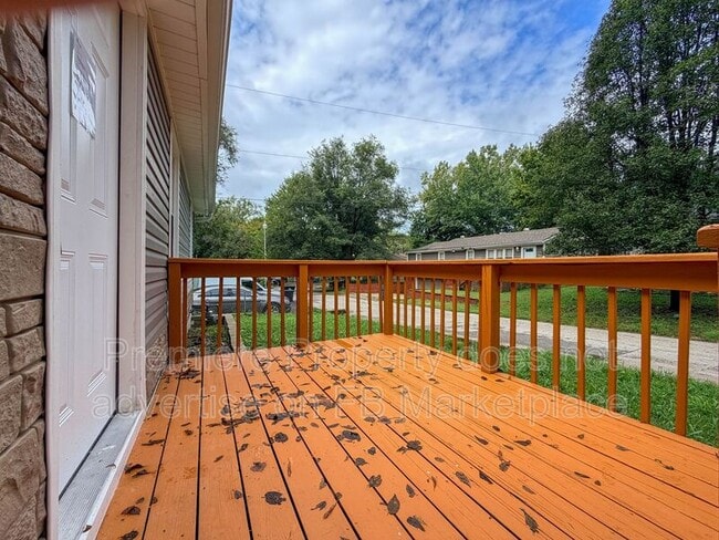 1749 Sinnott Cir