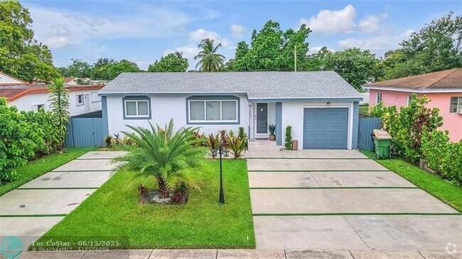 Building Photo - 1340 NW 131st St Rental