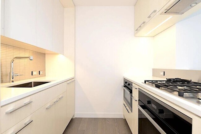 252 South St Unit 46M