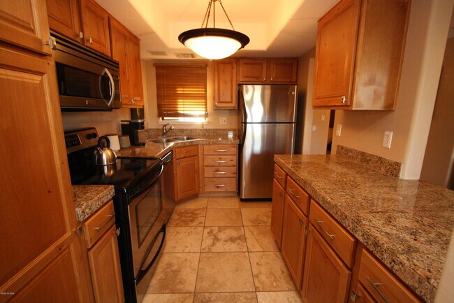 6651 N Campbell Ave Unit 150