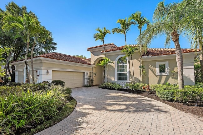 Photo - 8988 Lakes Blvd