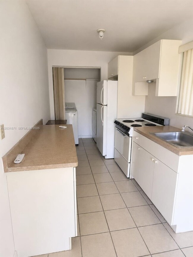Photo - 8935 SW 28th St Unit 8935