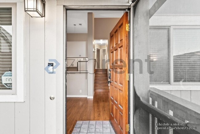 Photo - 374 Coyote Creek Cir