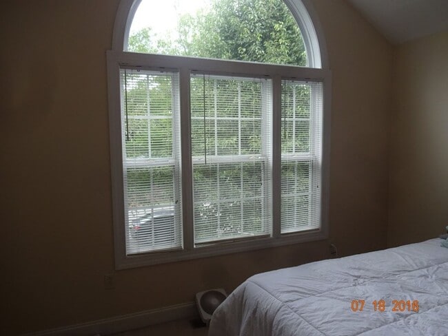 Photo - 4 bedroom 3 bath Townhouse