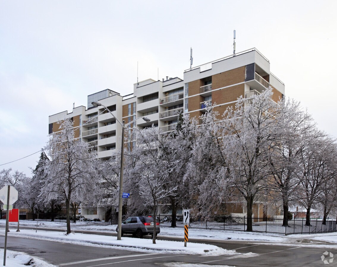 Photo - 25 Broadoaks Dr