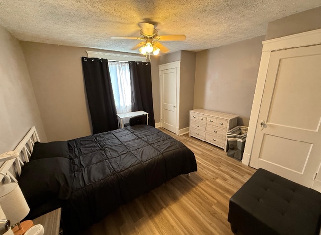Building Photo - 909 4th St NW Rental