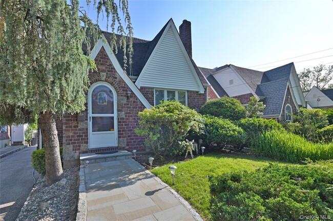 Photo - 249-48 Rushmore Terrace