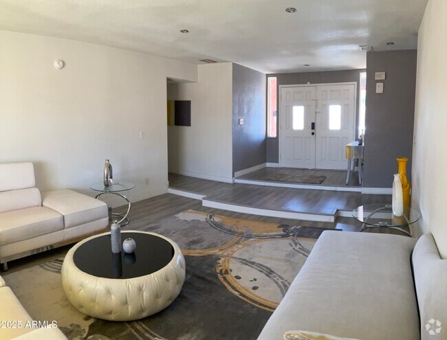 Building Photo - 8609 S 16th St Rental