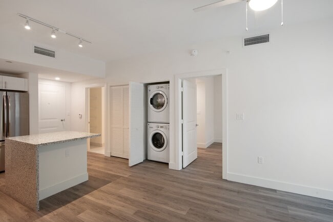 Zona Village Apartments