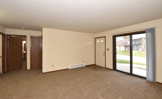 Photo - 5946 Joanne Dr