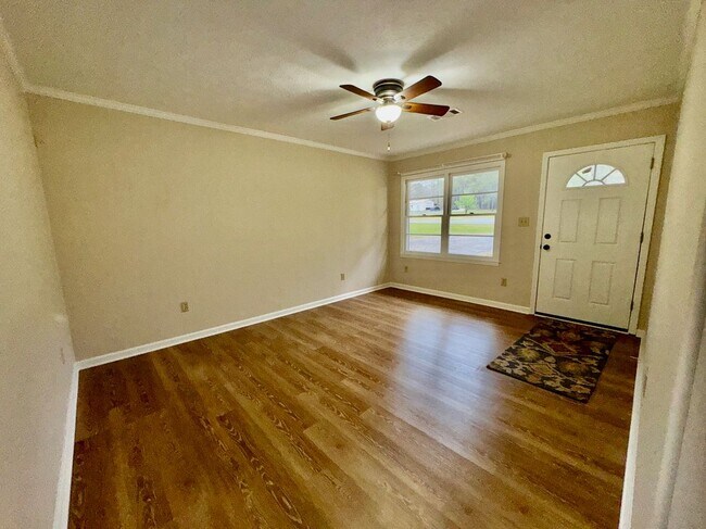 Photo - 606 Viewpoint Dr