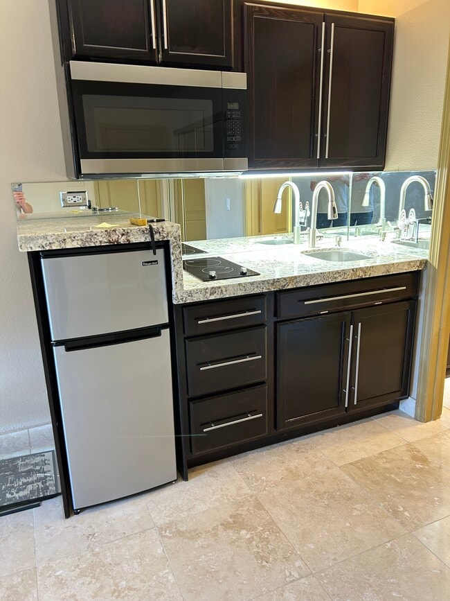 Kitchen - 34545 Linda Rosea Rd Unit Harris Ranch Quest Suite