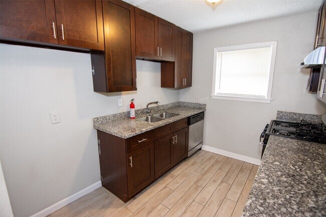 Photo - 12402 Industrial Rd