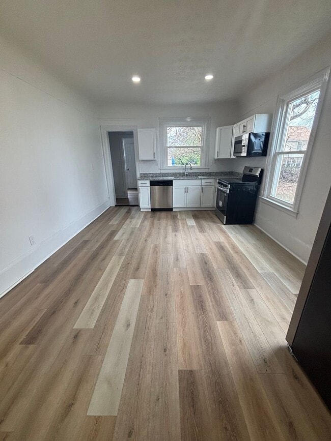 Photo - 1640 E 85th St Unit 1