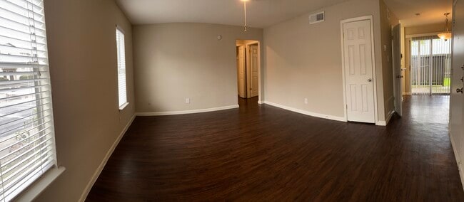 Photo - Royal Oaks of Pearland