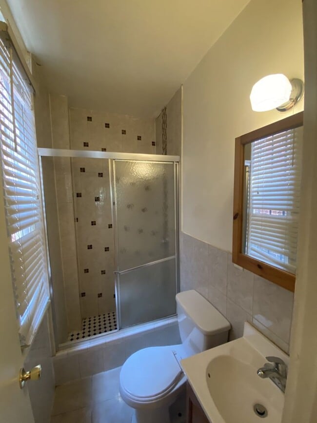 Photo - 2824 St Paul St Unit 1st floor - Front