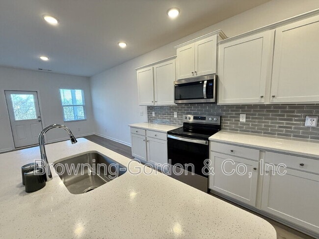 Photo - 106 Glacier Wy