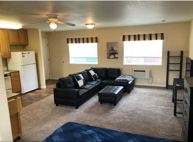 Photo - 1 NE Park Ln