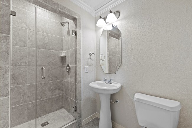 Photo - 2919 Royal Oaks Grove