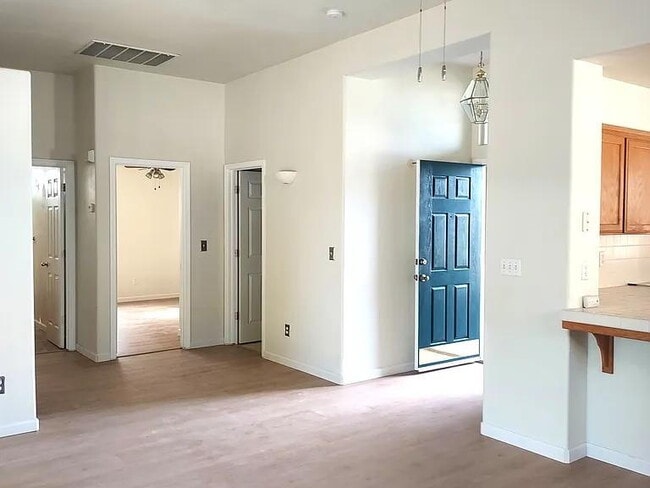 Photo - The 3-Bd , 2-Bth home is freshly renovated with new paint, new blinds and has newer appliances, w...