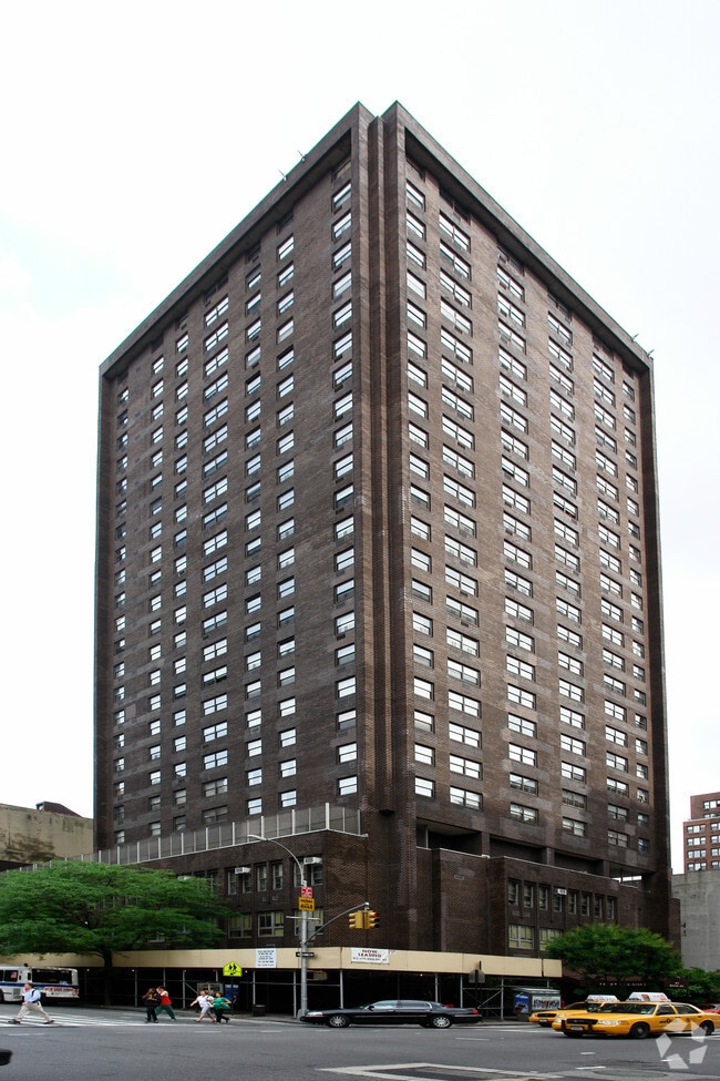 Photo - Cooper Gramercy