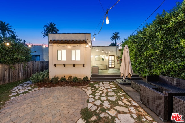 Photo - 2624 S Palm Grove Ave