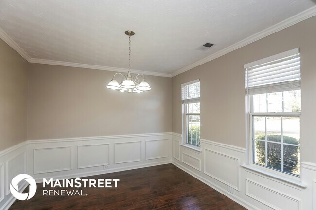 Photo - 1631 Sparrow Wood Ln SW